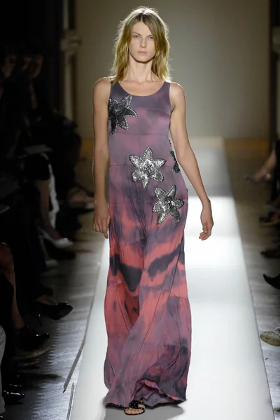 Look 11